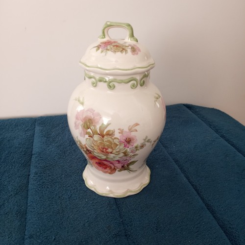 Royal winton pottery - winton, porcelain