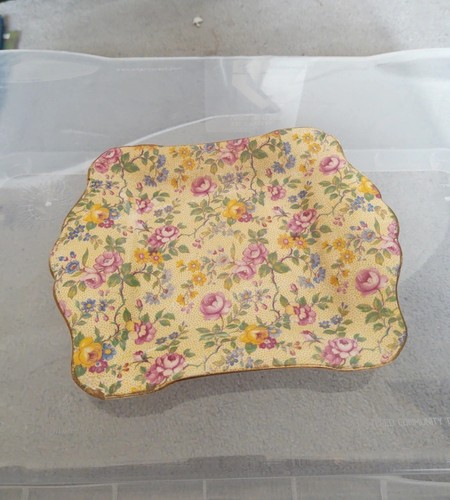 Vintage royal winton serving - vintage,