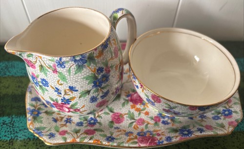 Old cottage chintz - cottage, royal